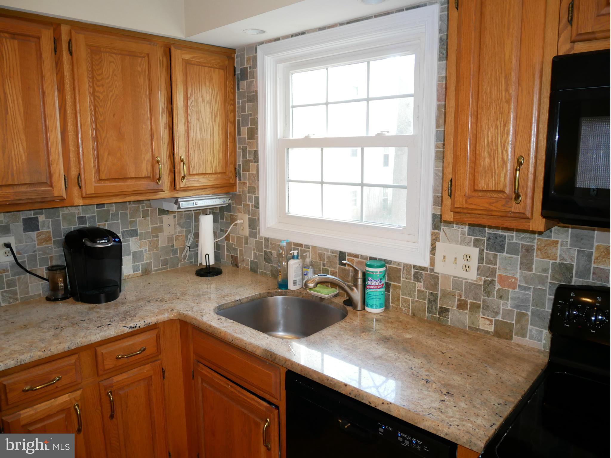 WOODED GLEN - Residential