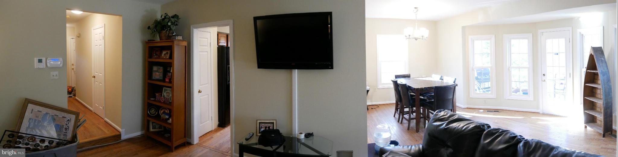 WOODED GLEN - Residential