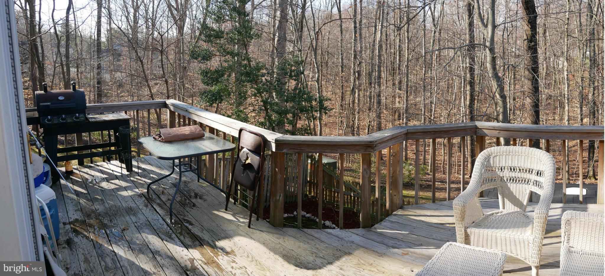 WOODED GLEN - Residential