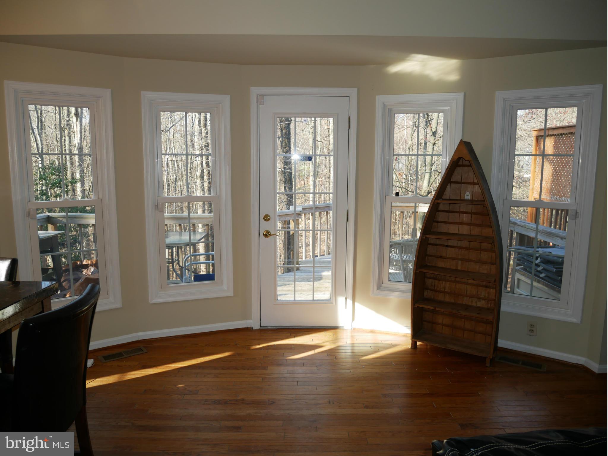 WOODED GLEN - Residential