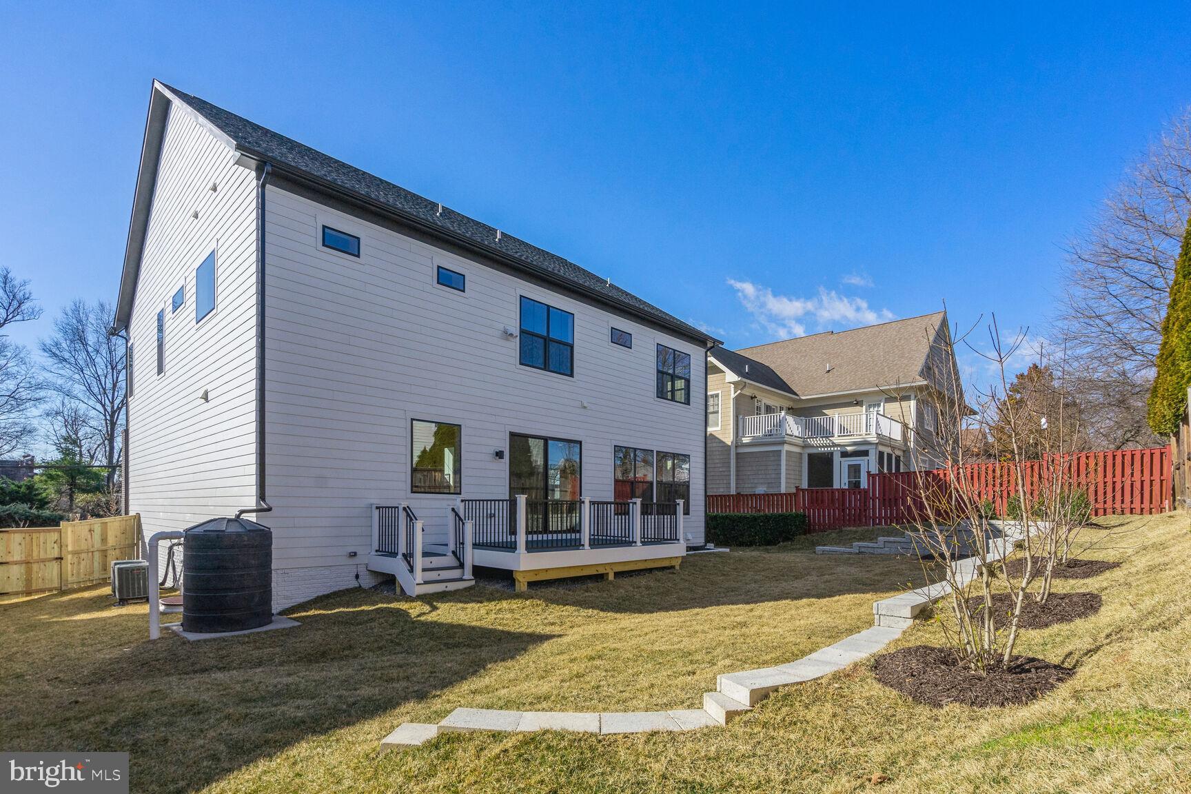 FALLVIEW - Residential