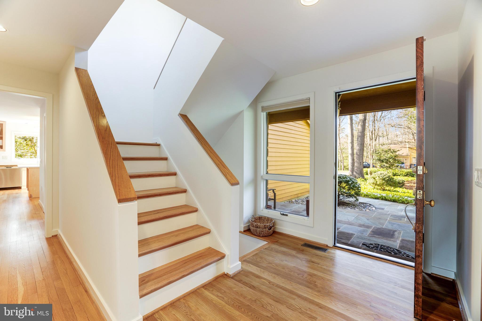 RESTON - Residential