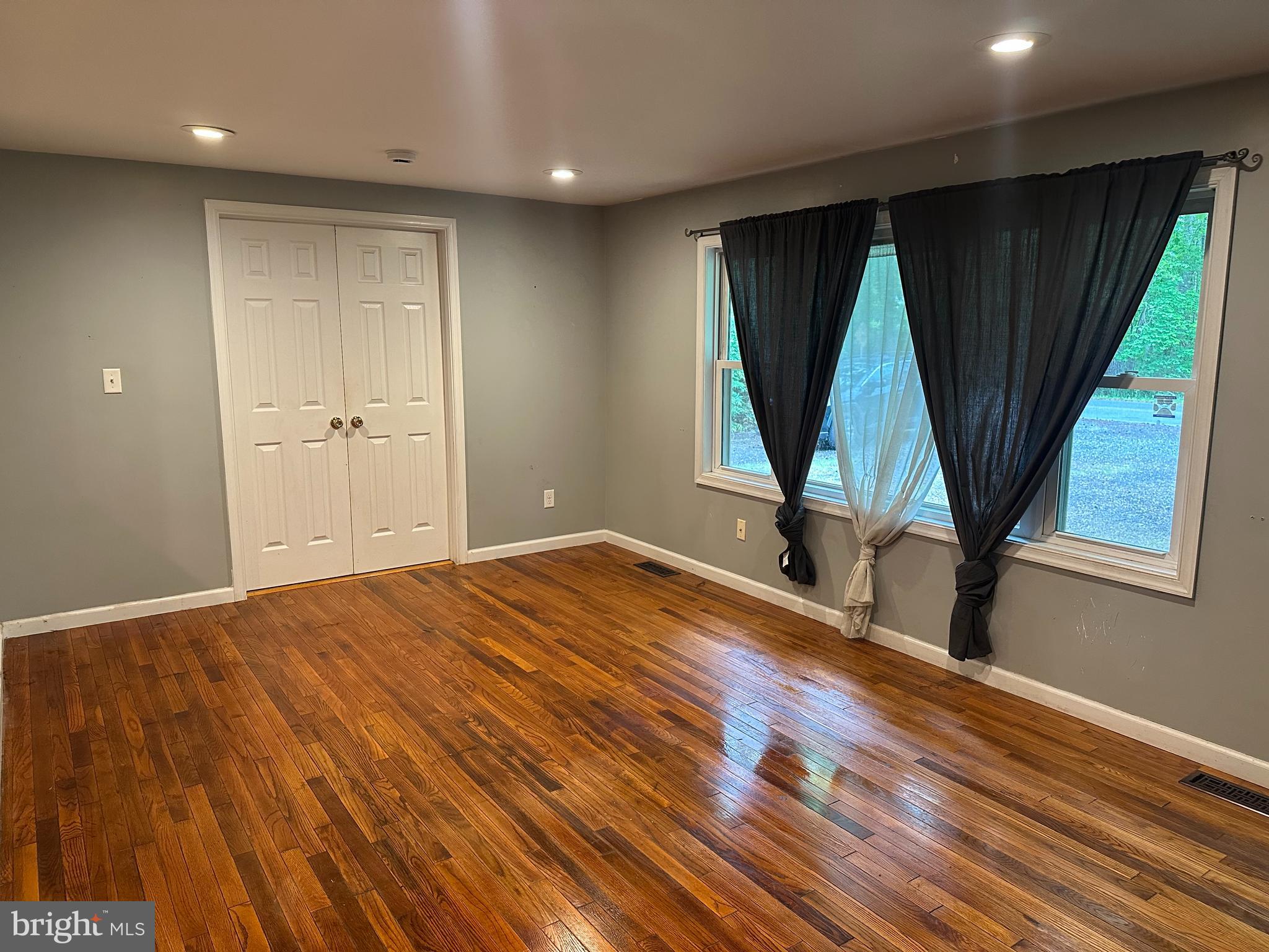 421 SAWMILL LANE