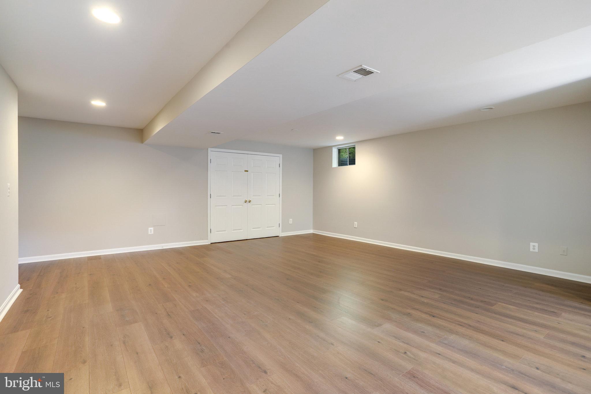 WILLOW PONDS - Residential Lease