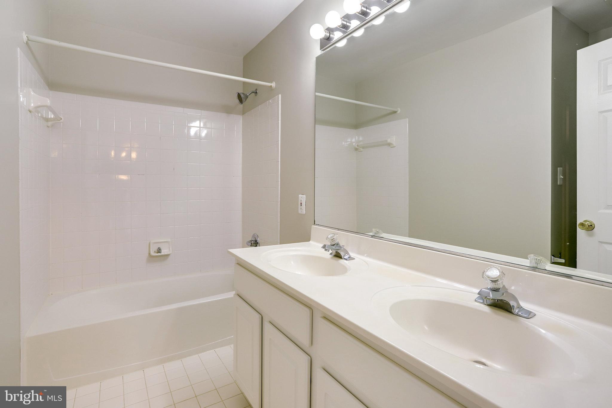 WILLOW PONDS - Residential Lease