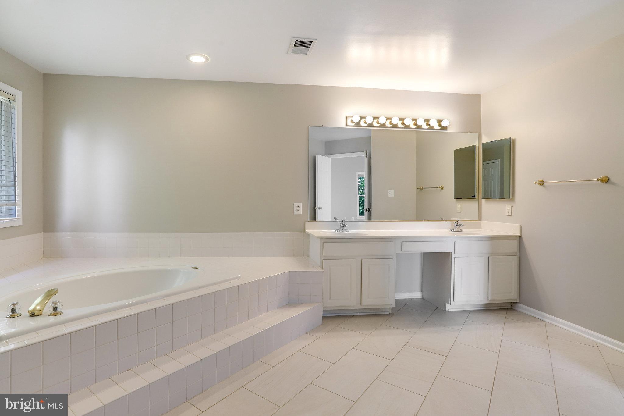 WILLOW PONDS - Residential Lease