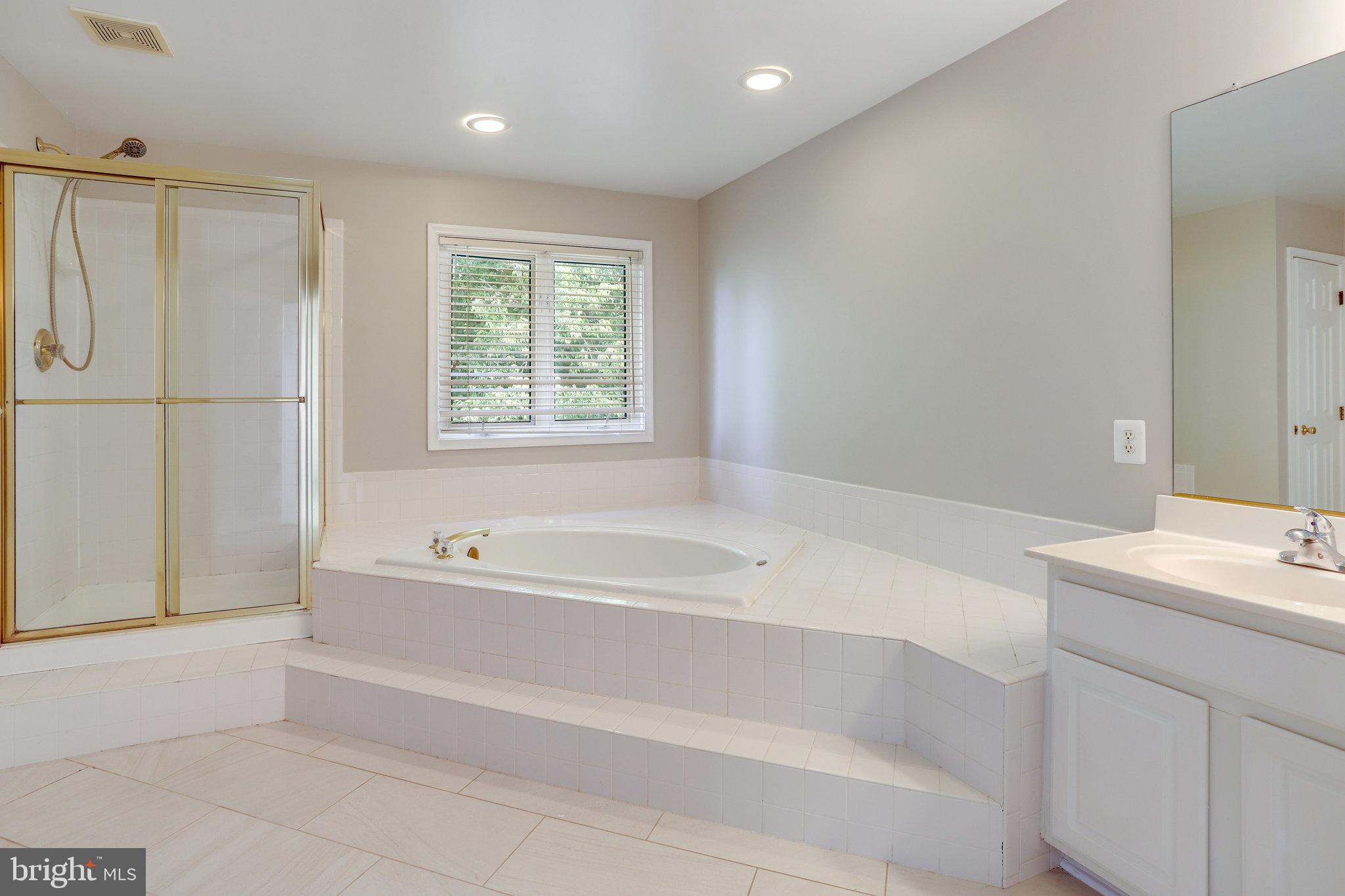 WILLOW PONDS - Residential Lease