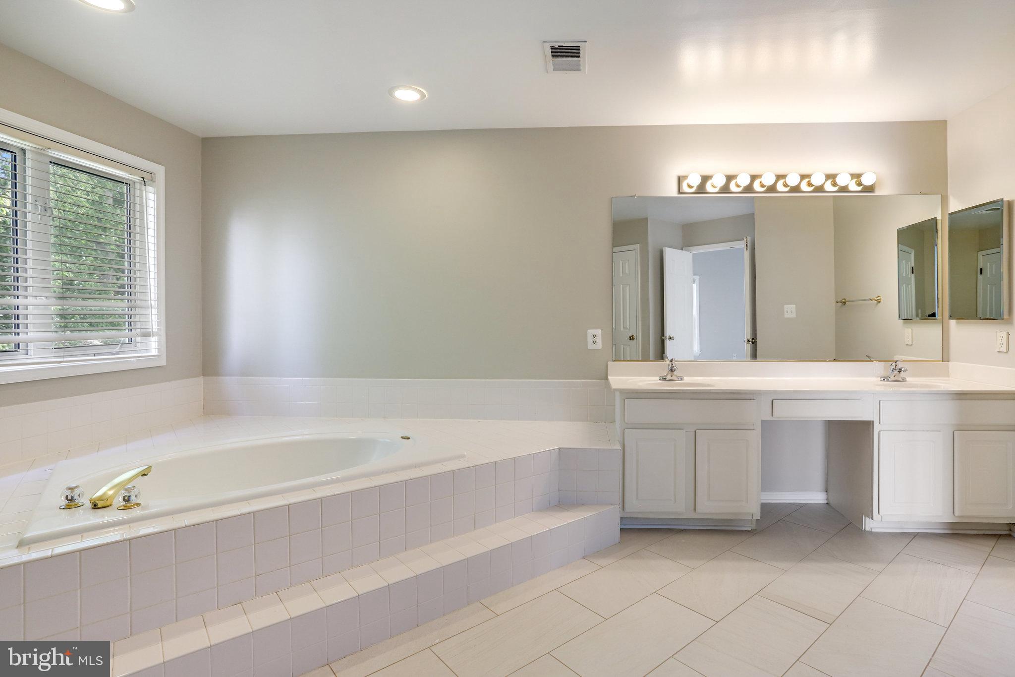 WILLOW PONDS - Residential Lease