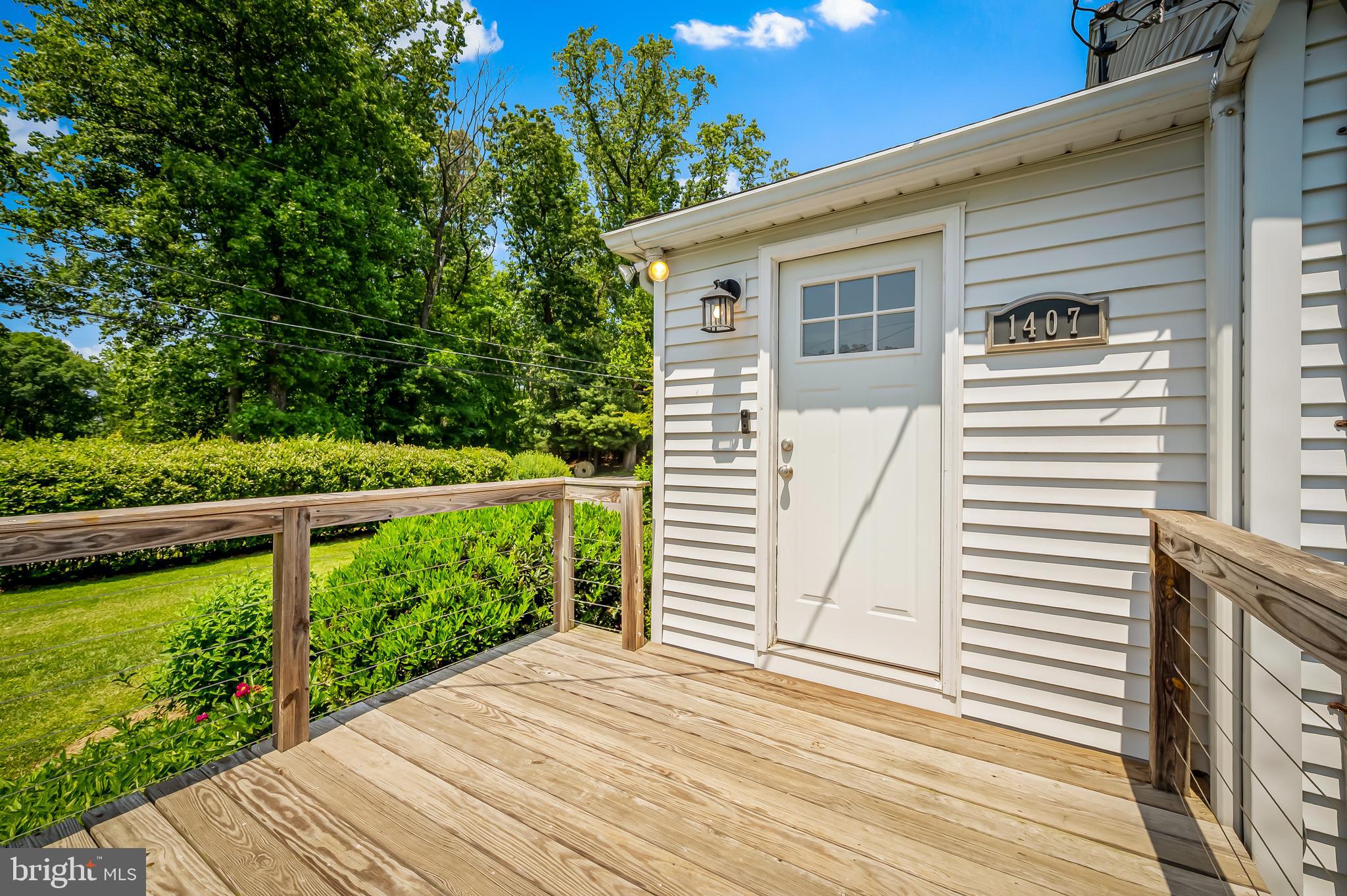1407 ROCKRIDGE ROAD