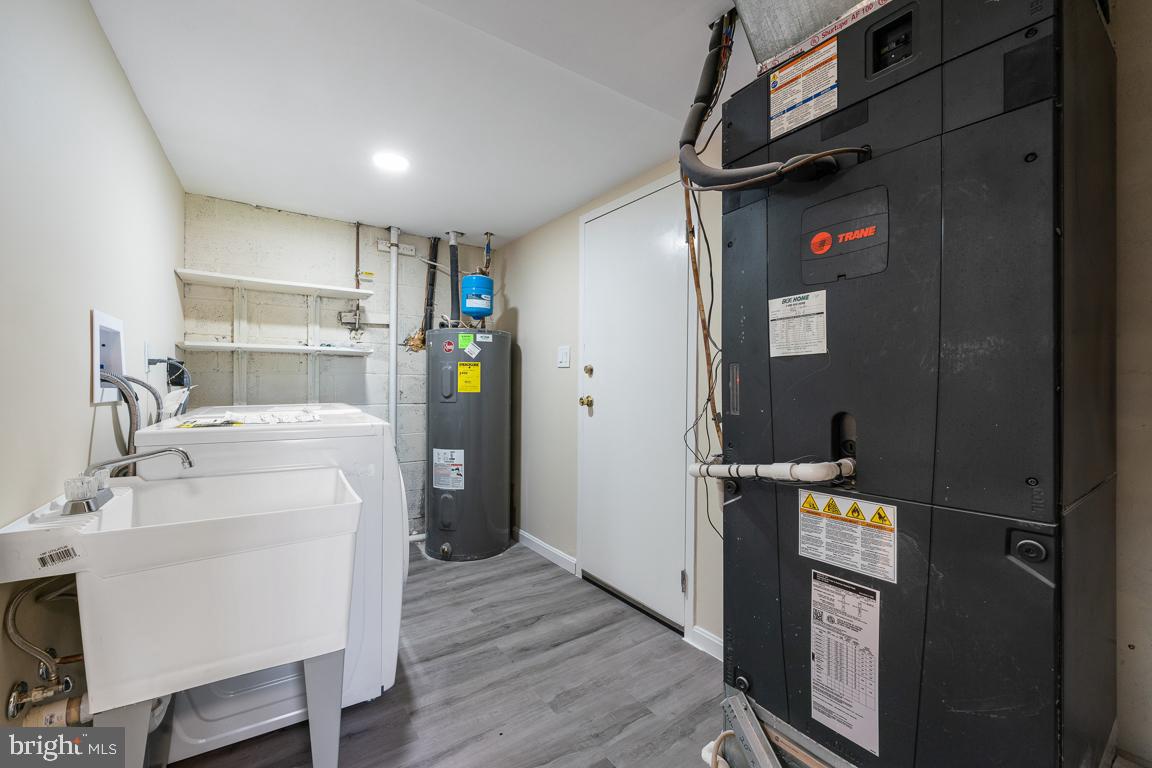 OAK KNOLL-GREATS ADDN - Residential