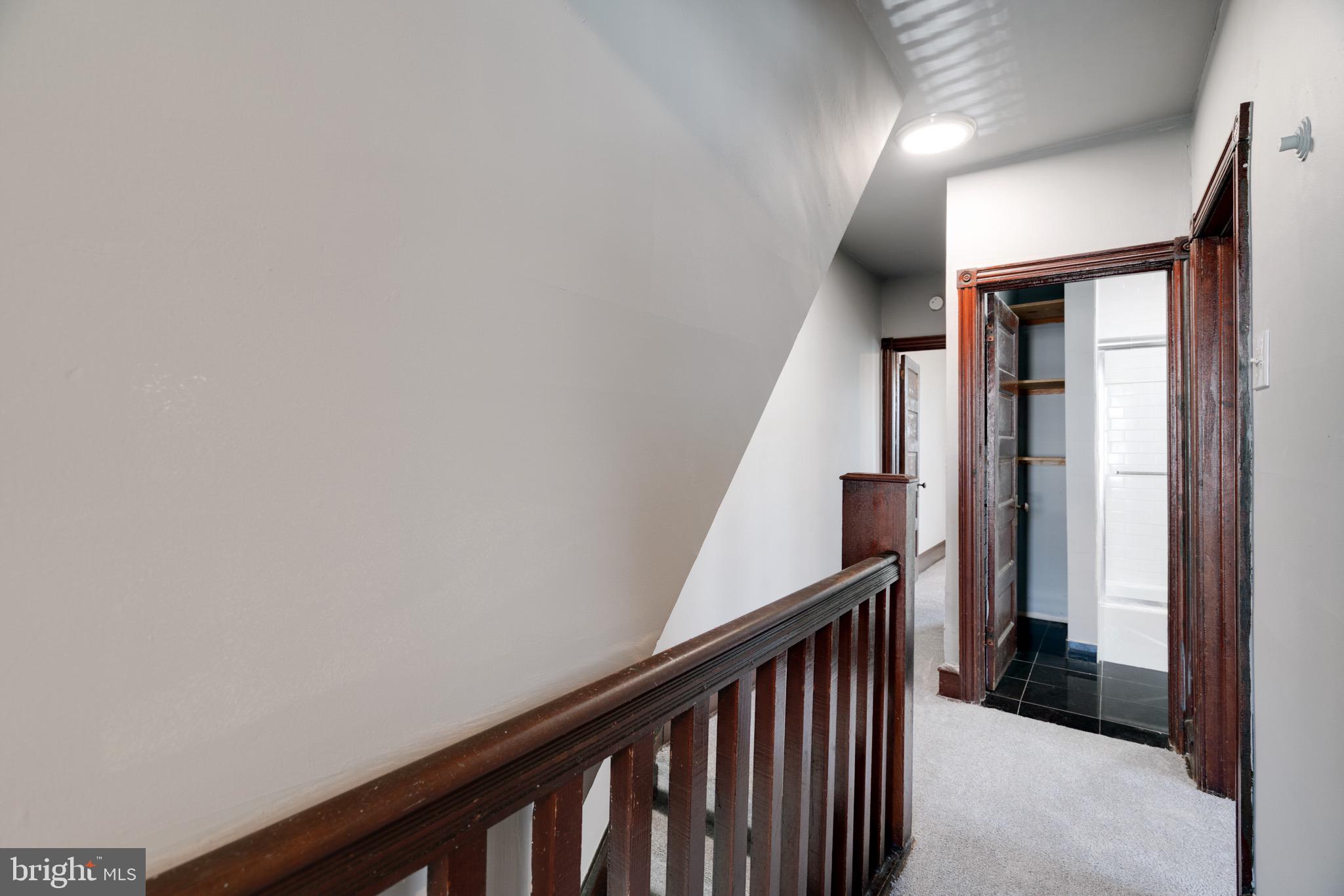 MAYFAIR - Residential