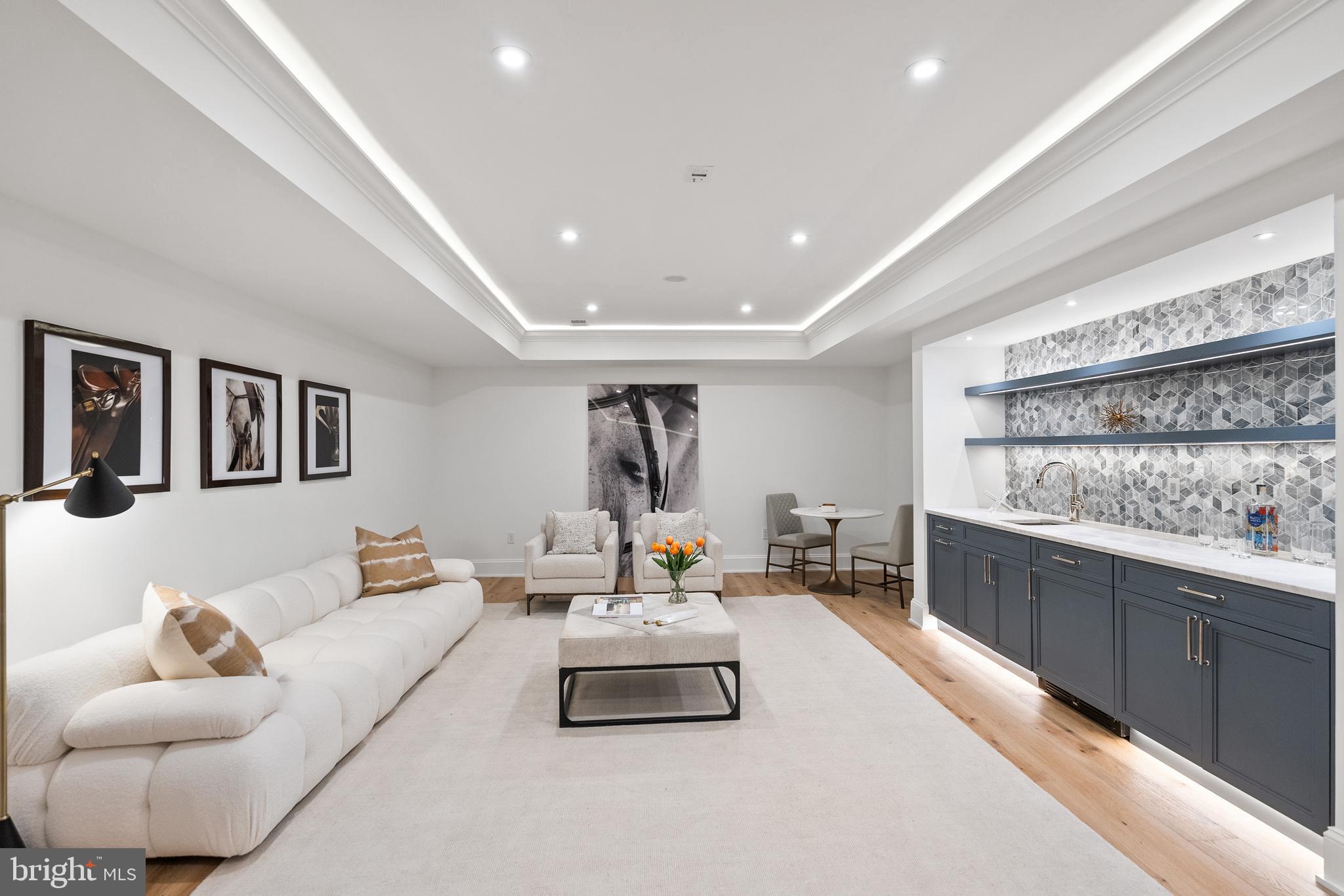 SPRING VALLEY - Residential