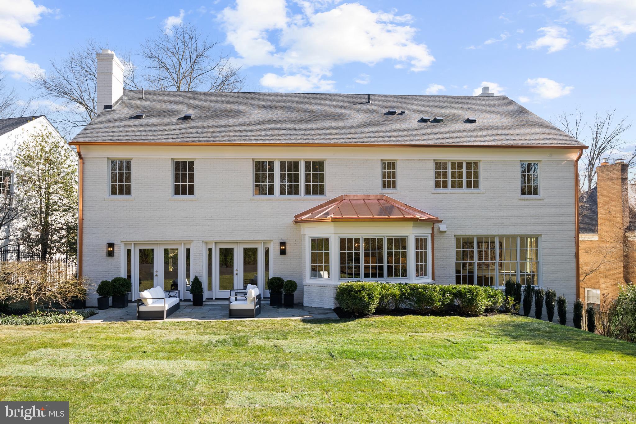 SPRING VALLEY - Residential