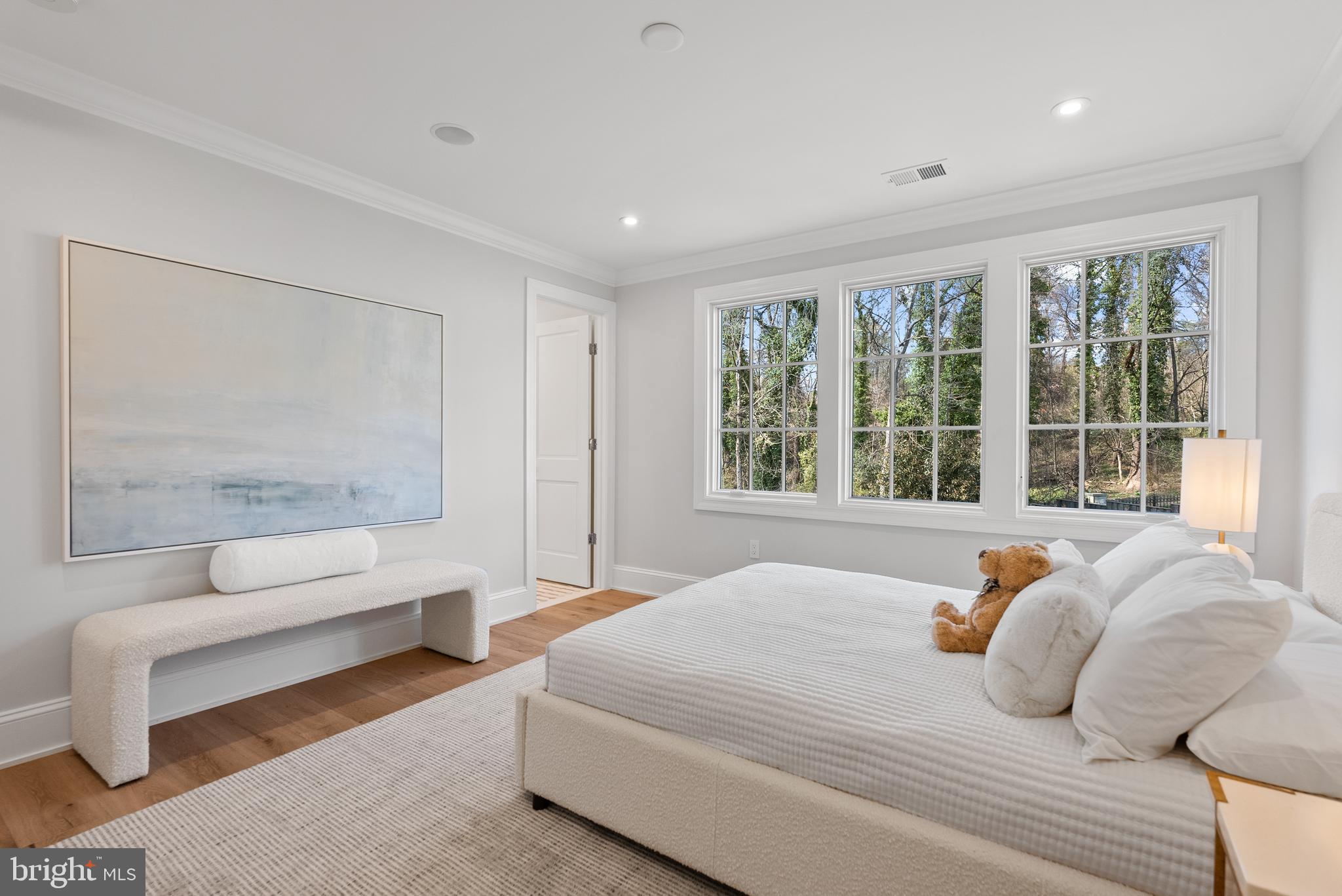 SPRING VALLEY - Residential