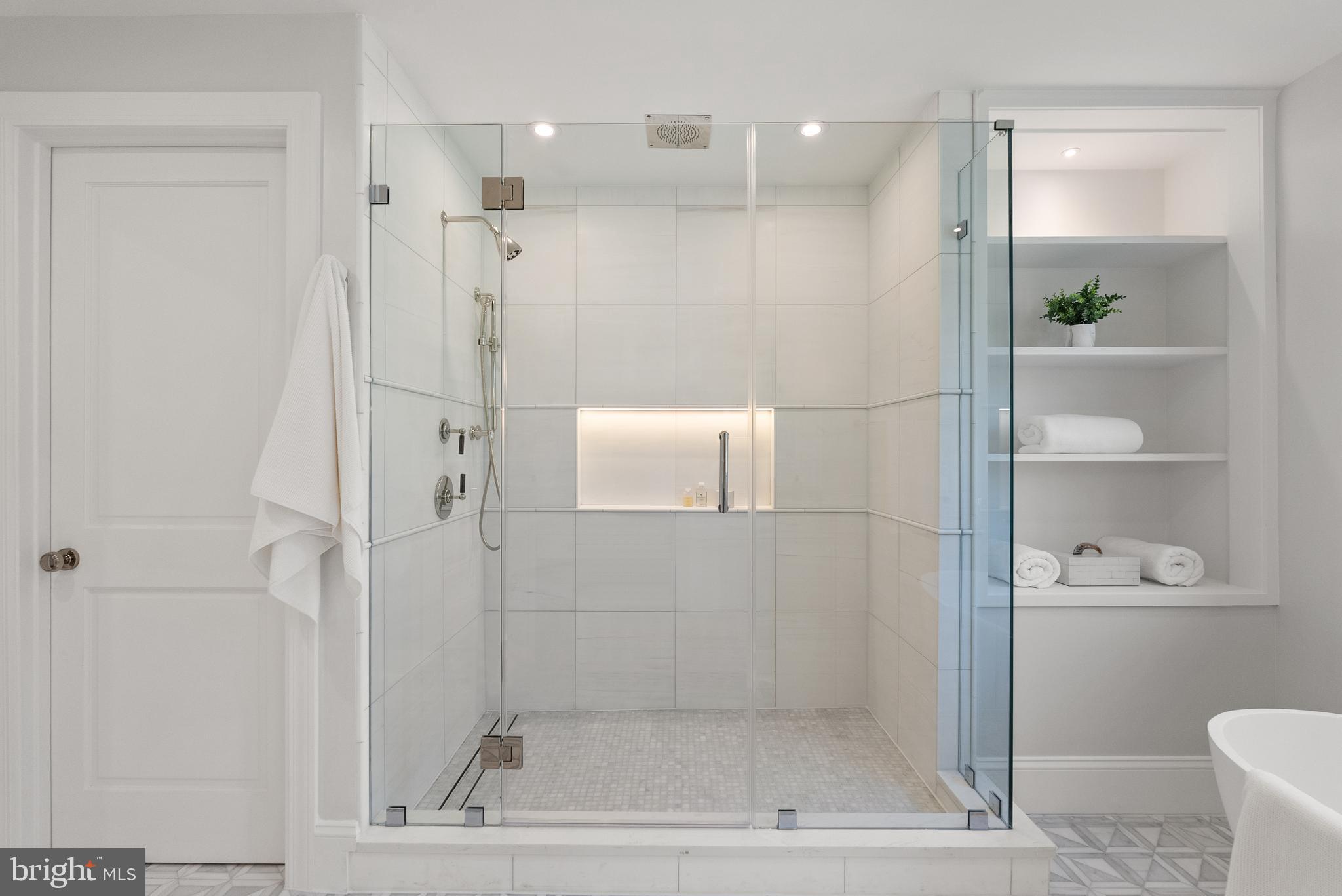 SPRING VALLEY - Residential