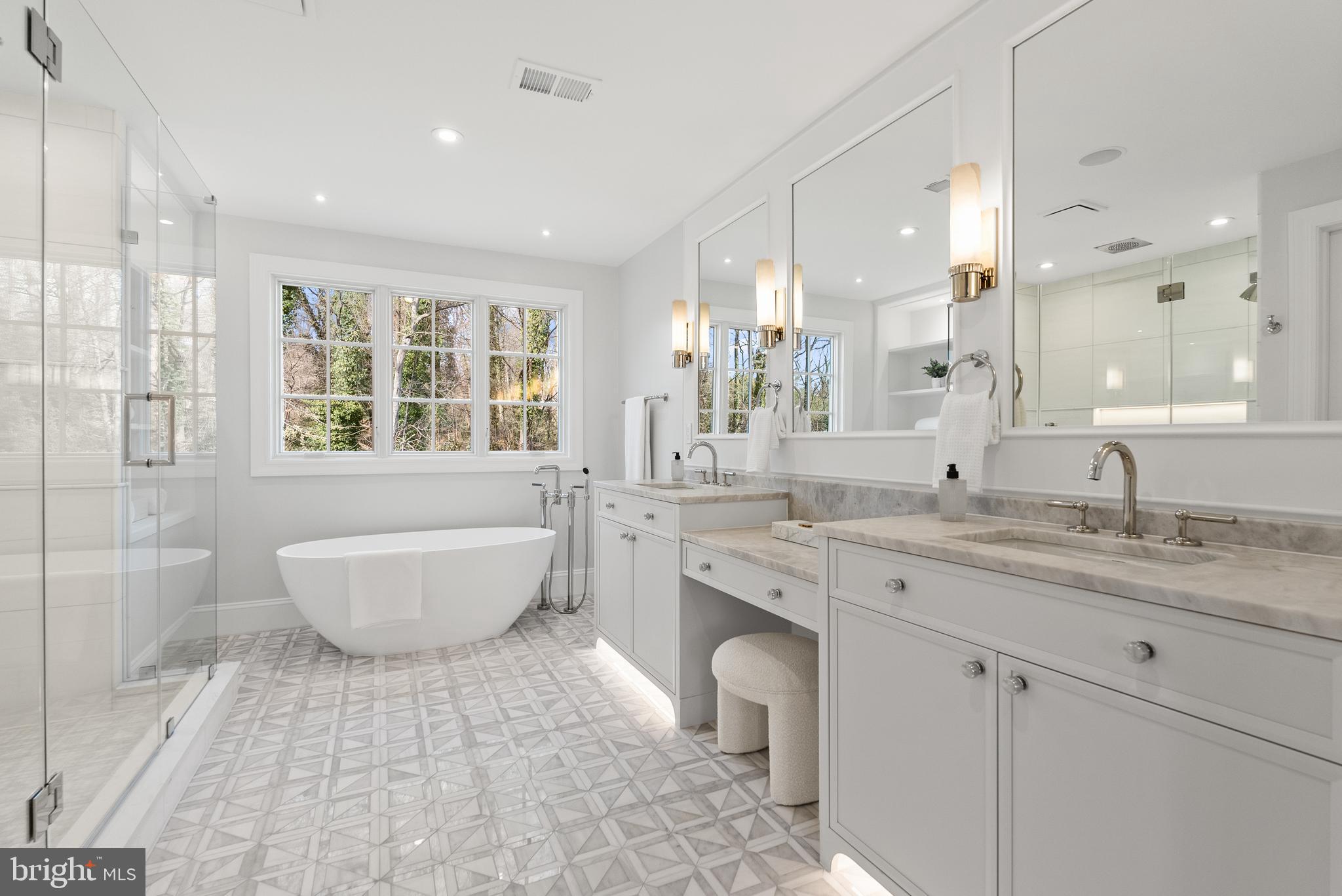 SPRING VALLEY - Residential