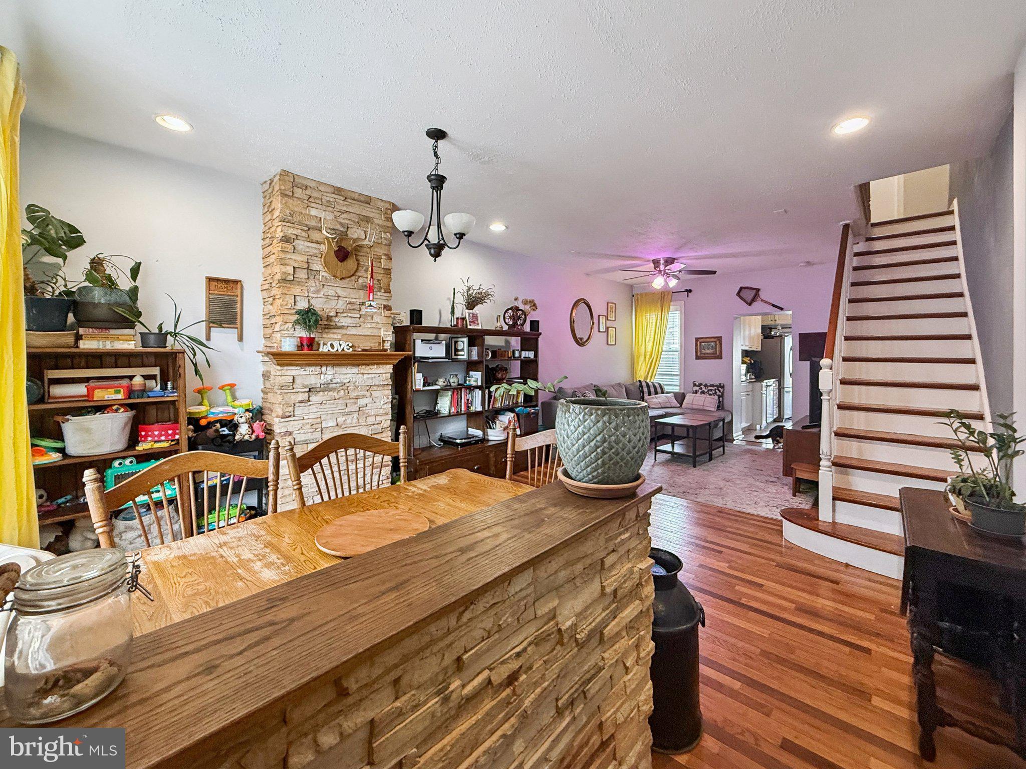 PORT RICHMOND - Residential