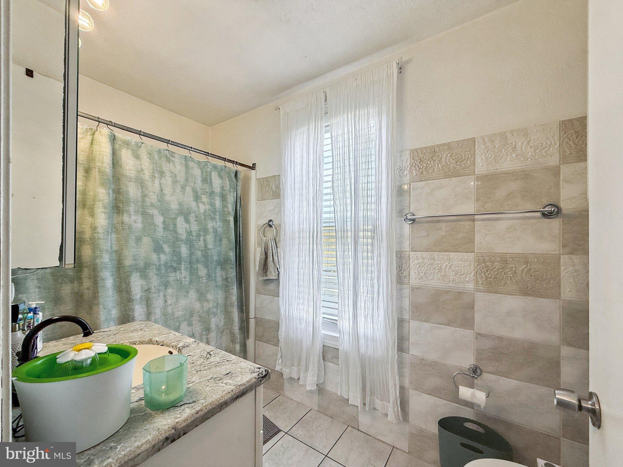 PORT RICHMOND - Residential