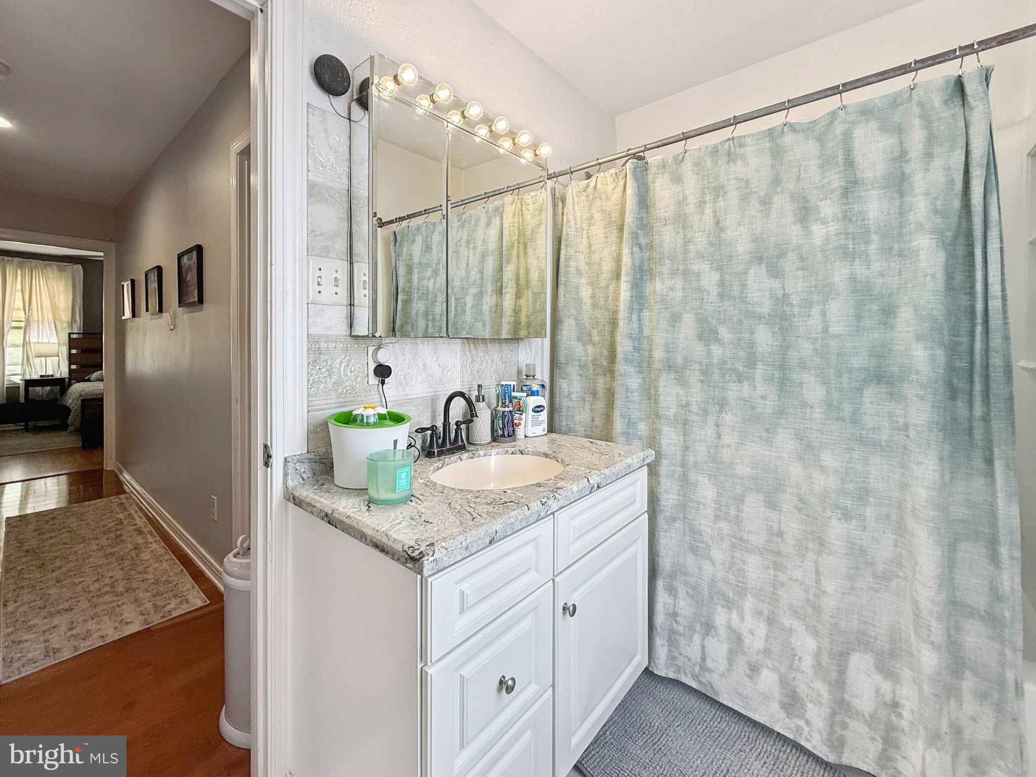 PORT RICHMOND - Residential