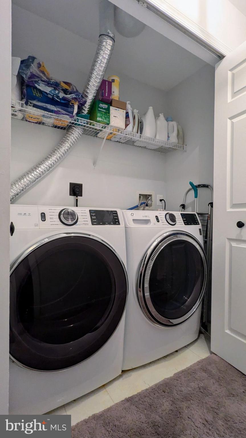 HEARTHSTONE VILLAGE - Residential Lease