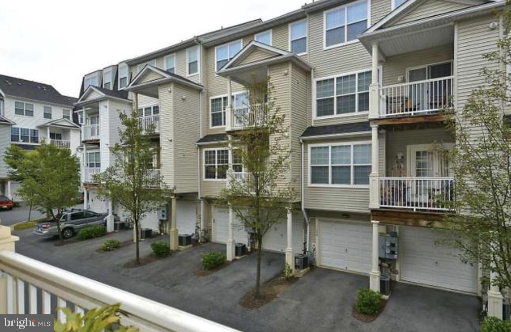 HEARTHSTONE VILLAGE - Residential Lease