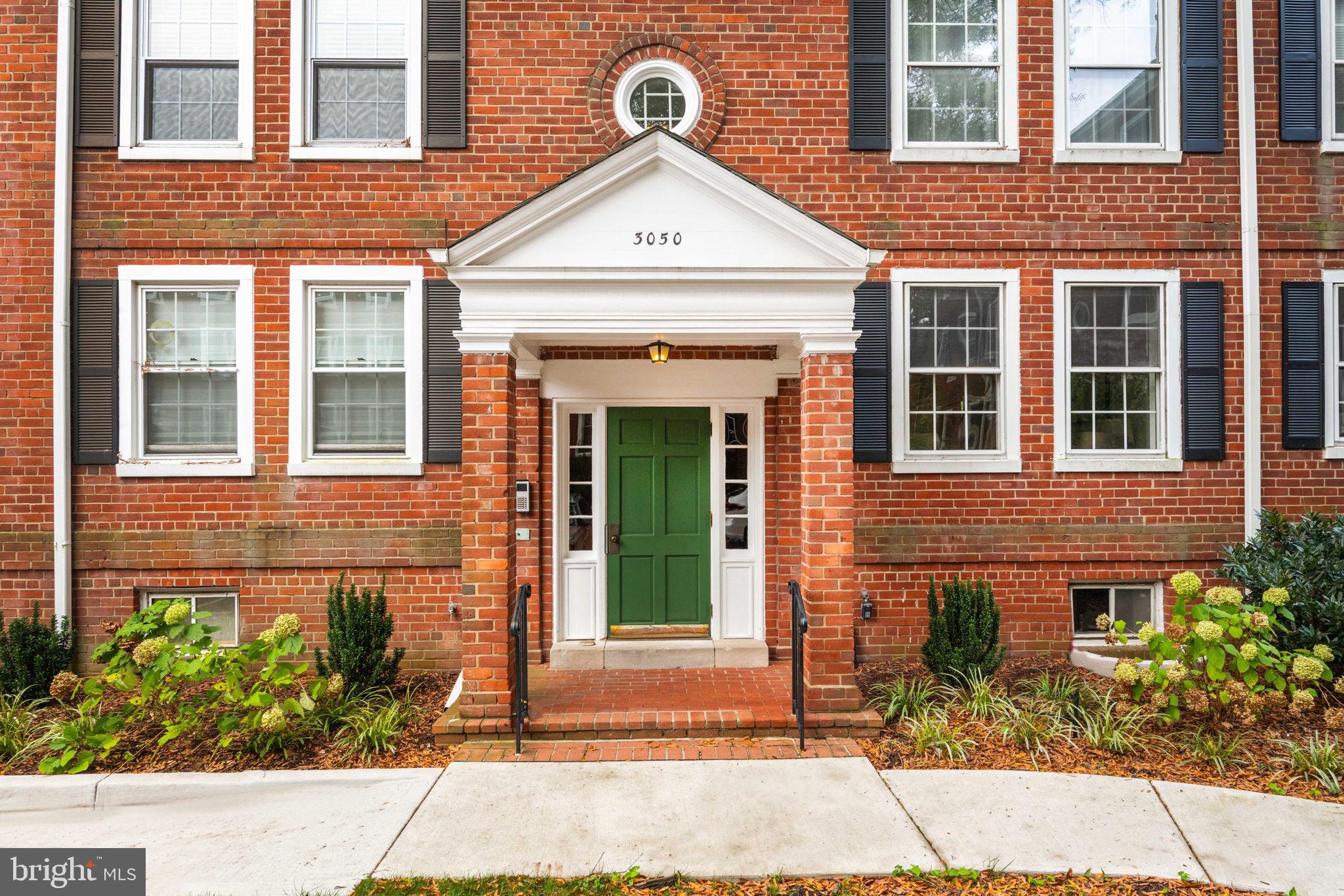 3050 S BUCHANAN STREET C1