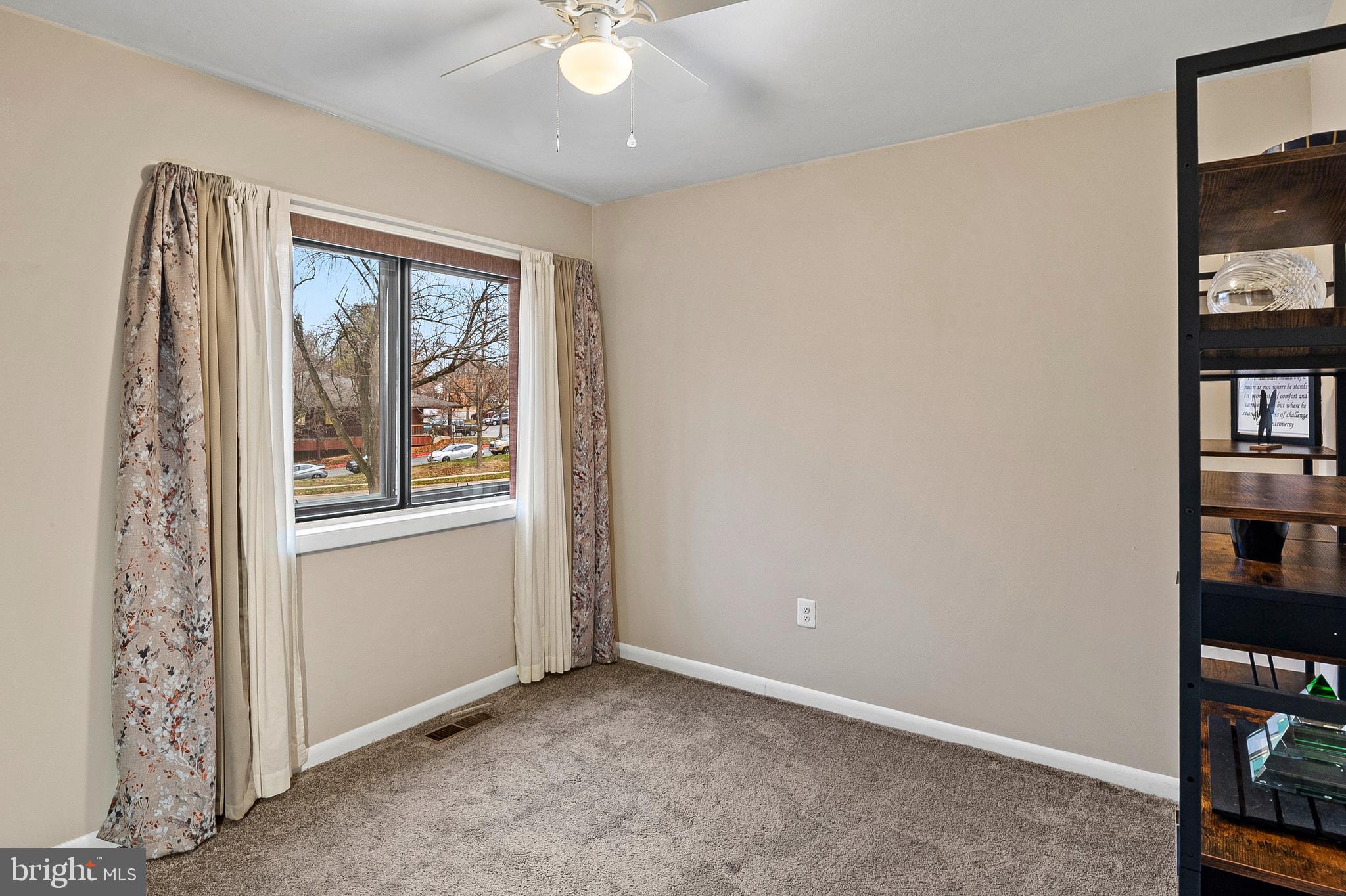 VILLAGE OF OAKLAND MILLS - Residential