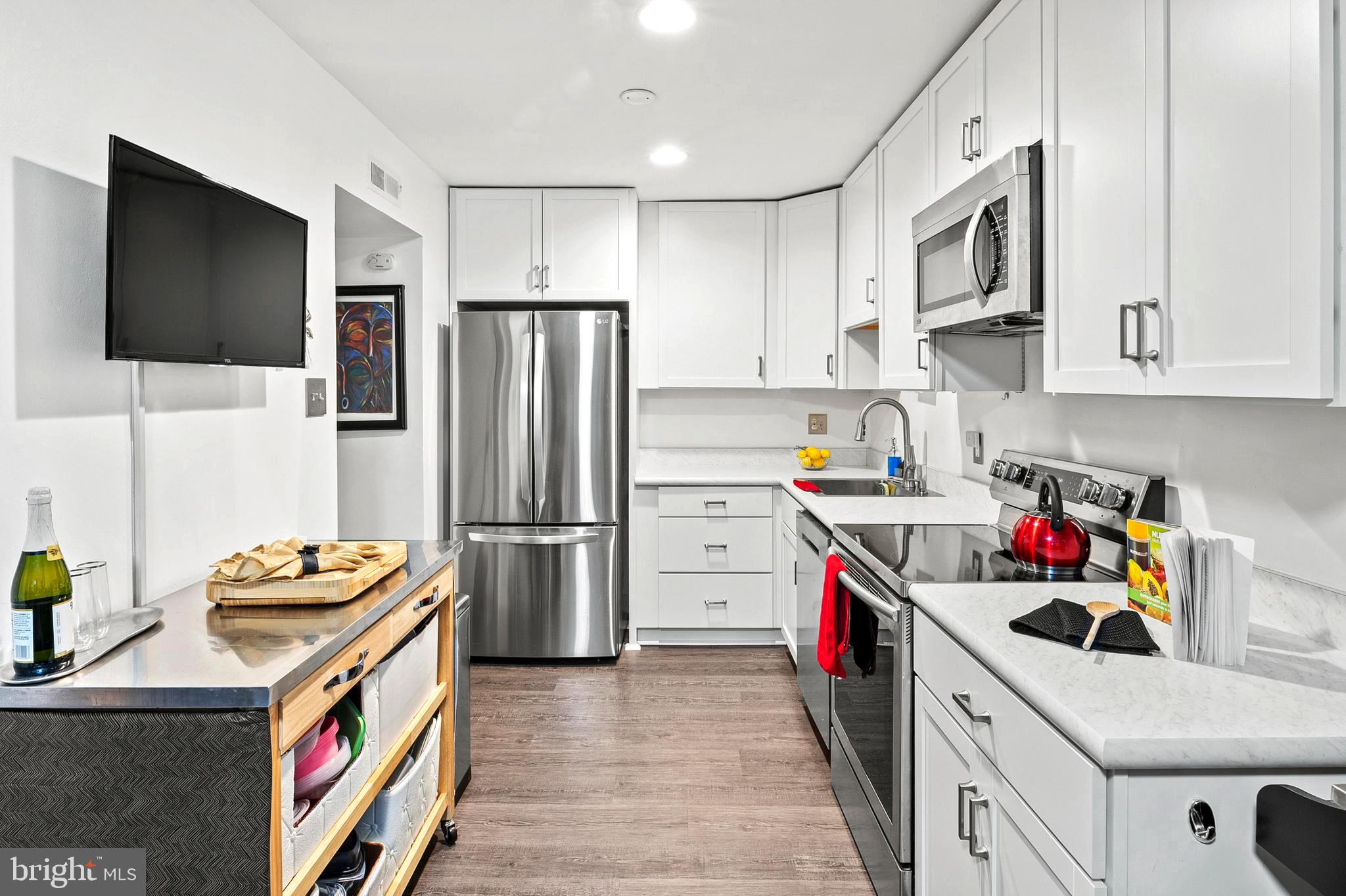 VILLAGE OF OAKLAND MILLS - Residential