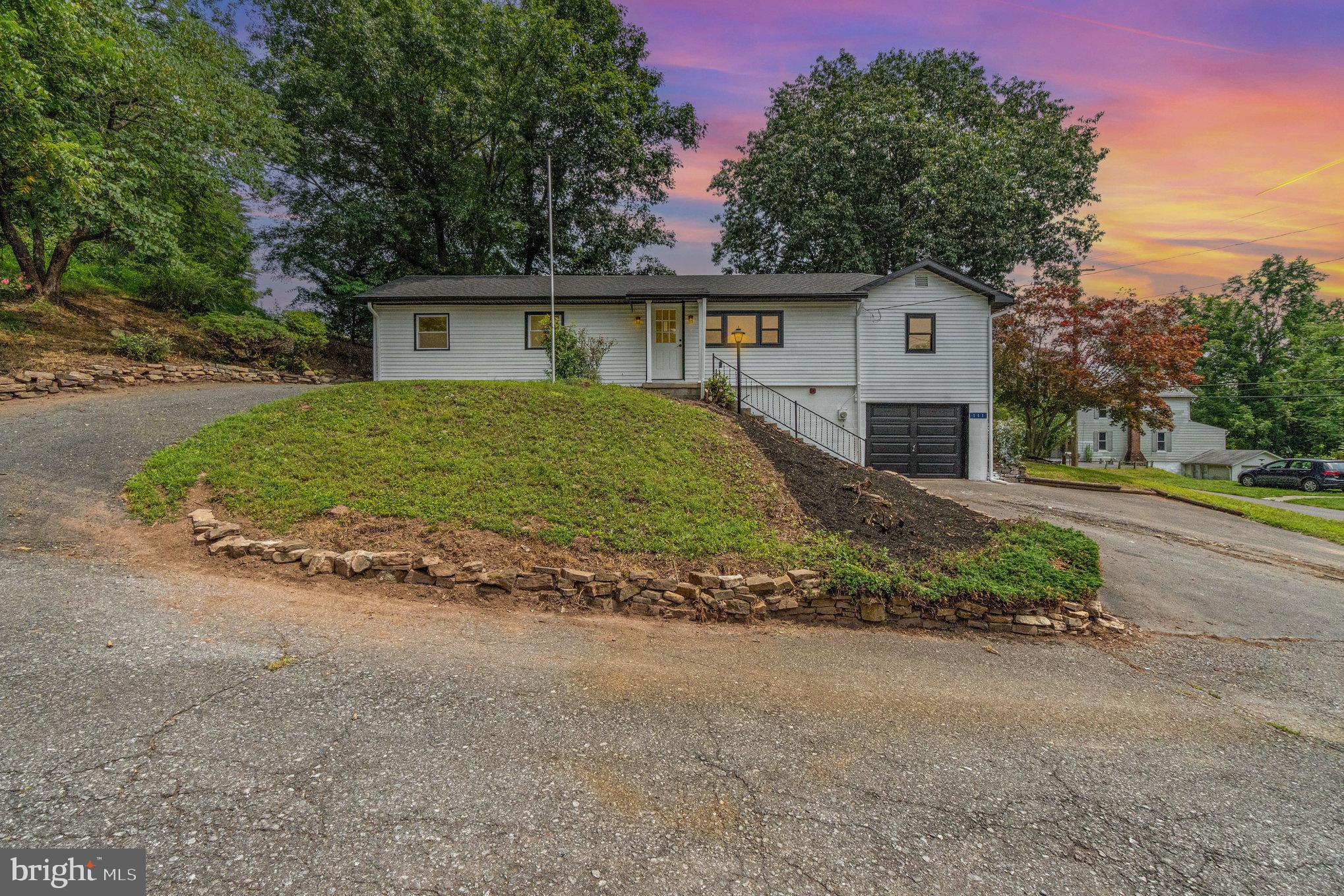 Welcome to this beautifully updated 3-bedroom, 2-bath ranch-style home in the heart of Marysville! This move-in ready property features a spacious main bedroom with its own private full bath for added comfort.
Enjoy the modern touches throughout, including sleek black finishes and all-new appliances, highlighted by a gas stove perfect for cooking enthusiasts. The screened-in porch, complete with heating and AC, offers a cozy space to relax year-round, while the back patio area is perfect for outdoor gatherings.
Additional features include new roof , washer and dryer hook-ups, a one-car garage, and a separate driveway providing ample parking.
Don’t miss your chance to own this charming home with a functional layout and stylish updates in a convenient location!