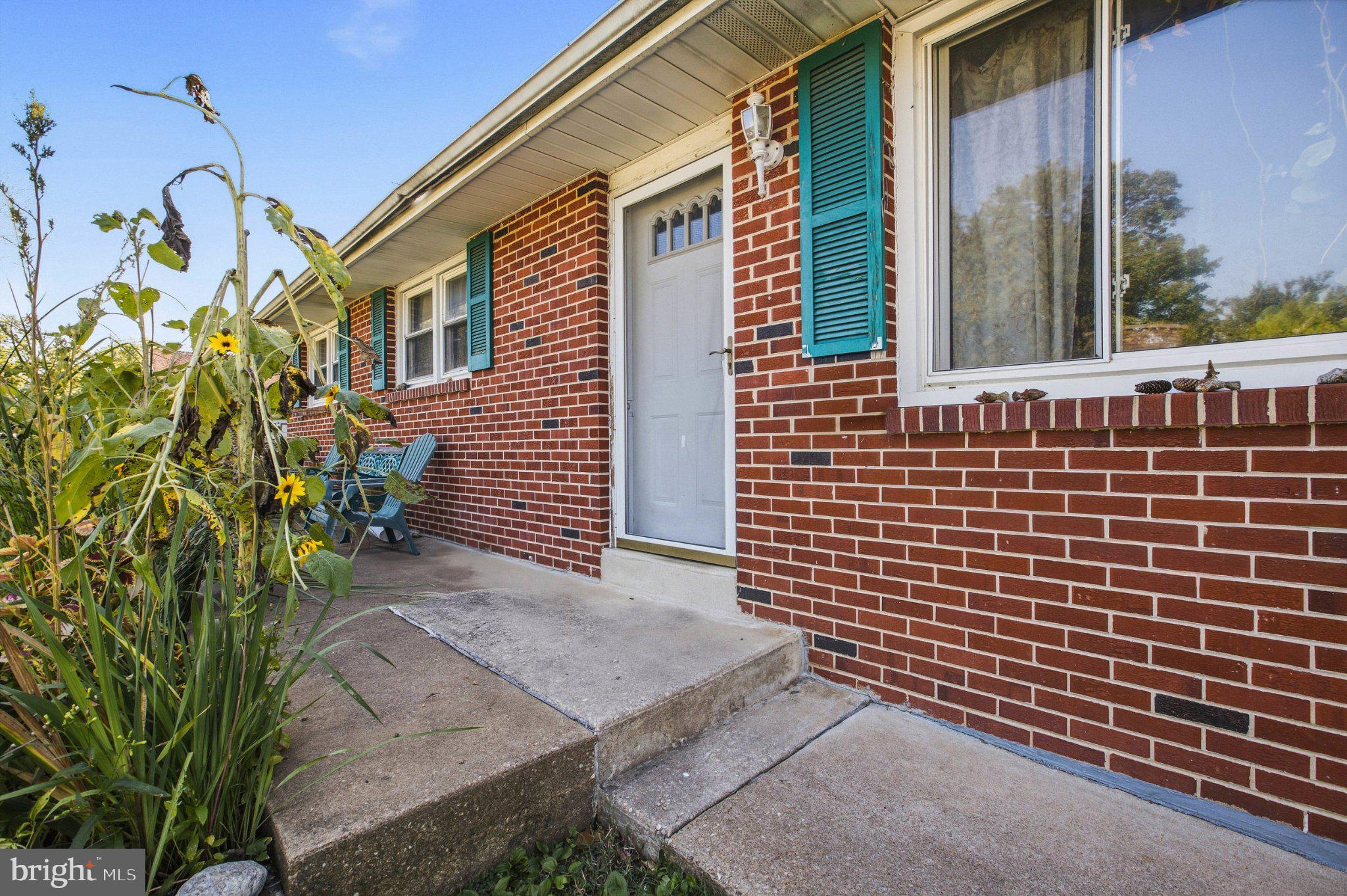 1221 STINSFORD ROAD