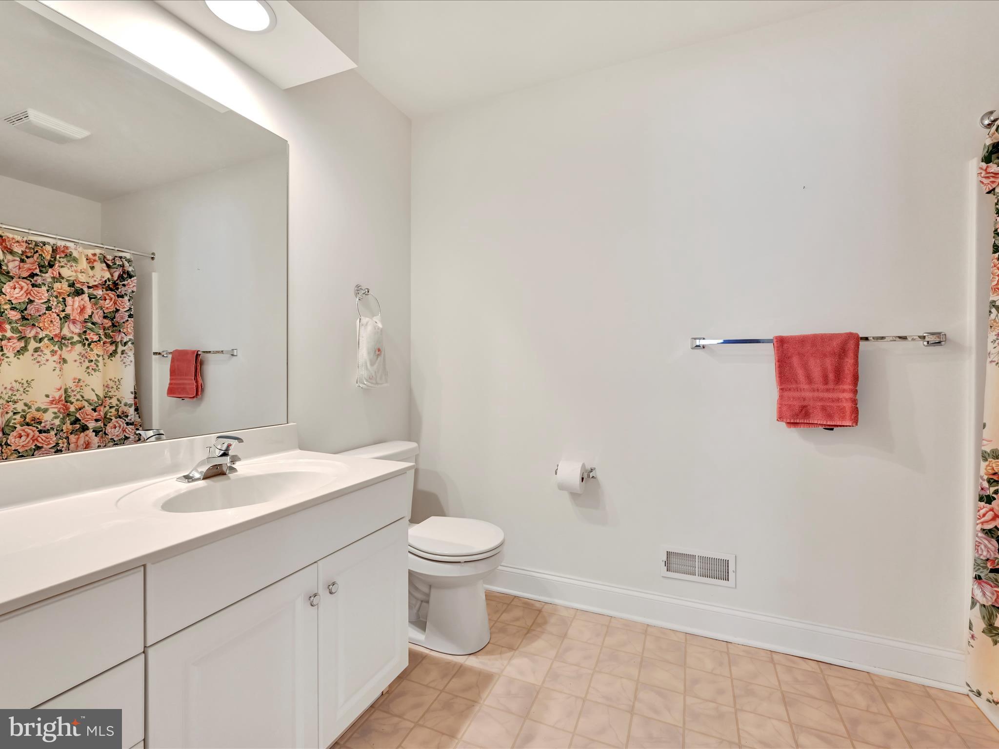 BENT CREEK VILLAS - Residential