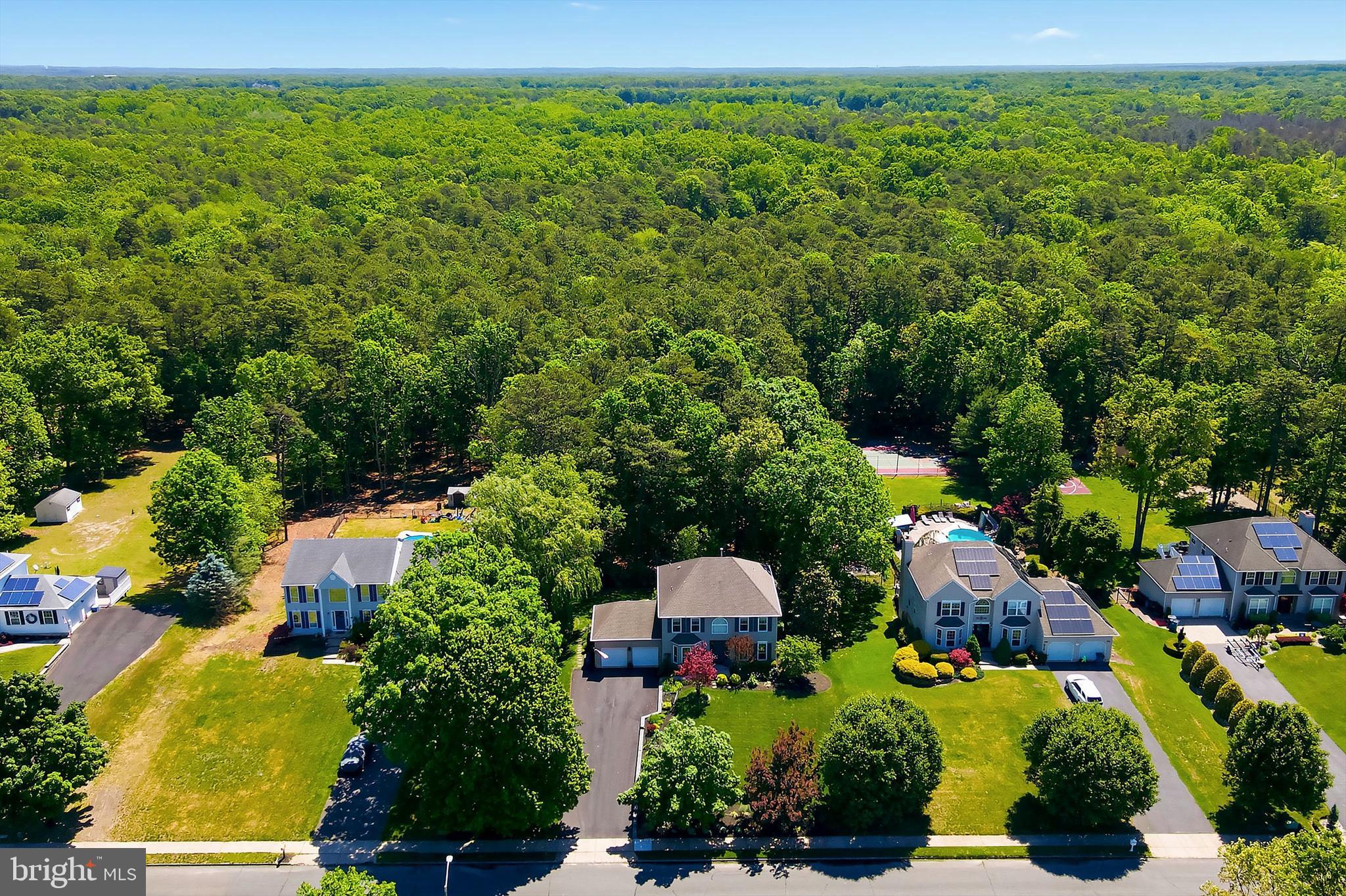 618 WINTERBERRY BOULEVARD