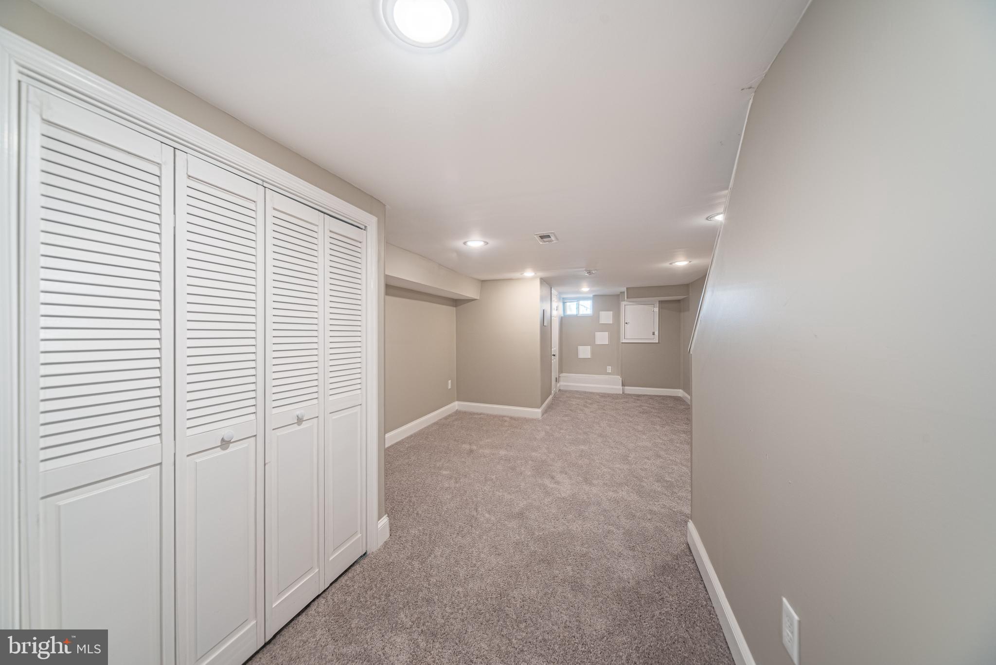 WASHINGTON VILLAGE - Residential