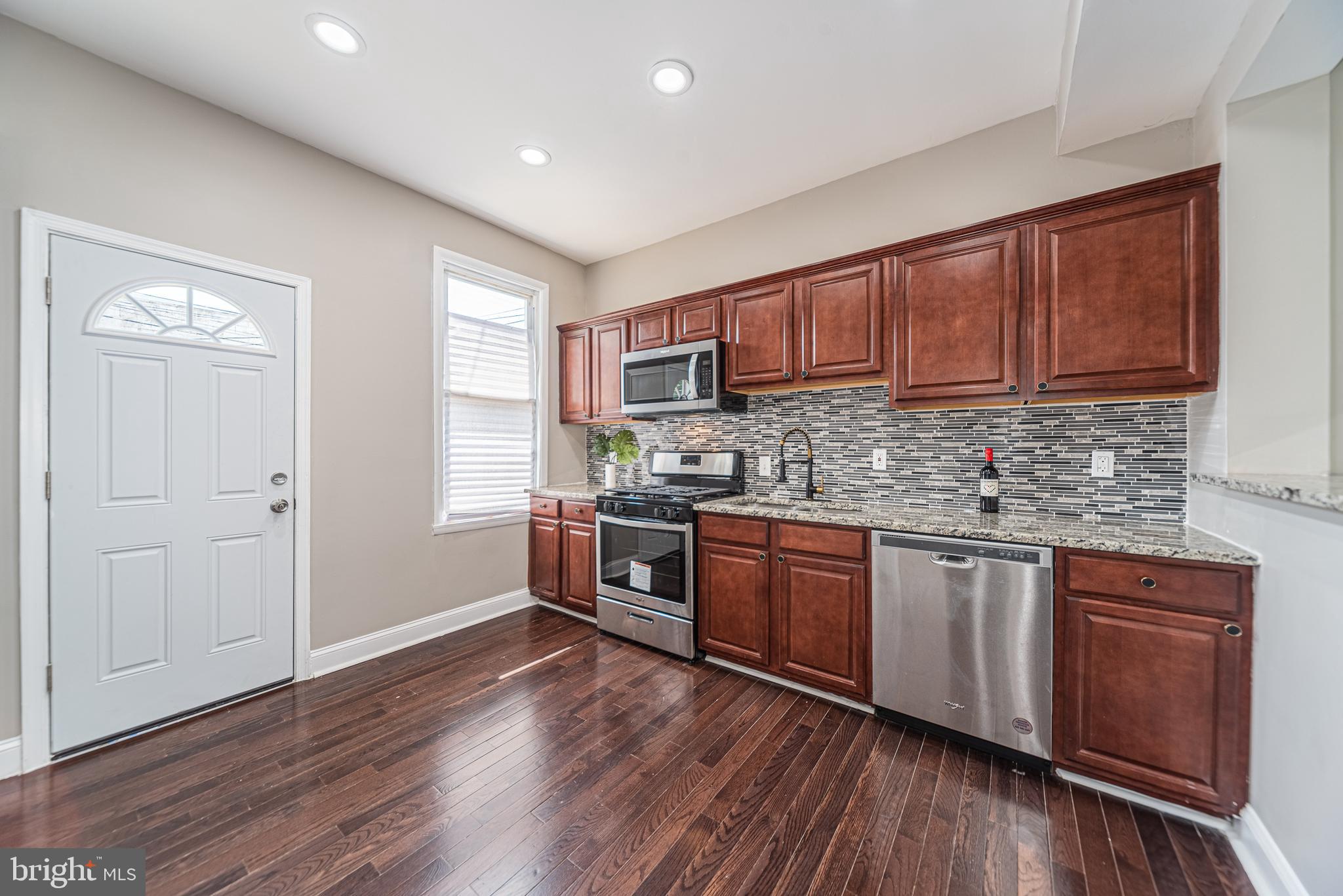 WASHINGTON VILLAGE - Residential