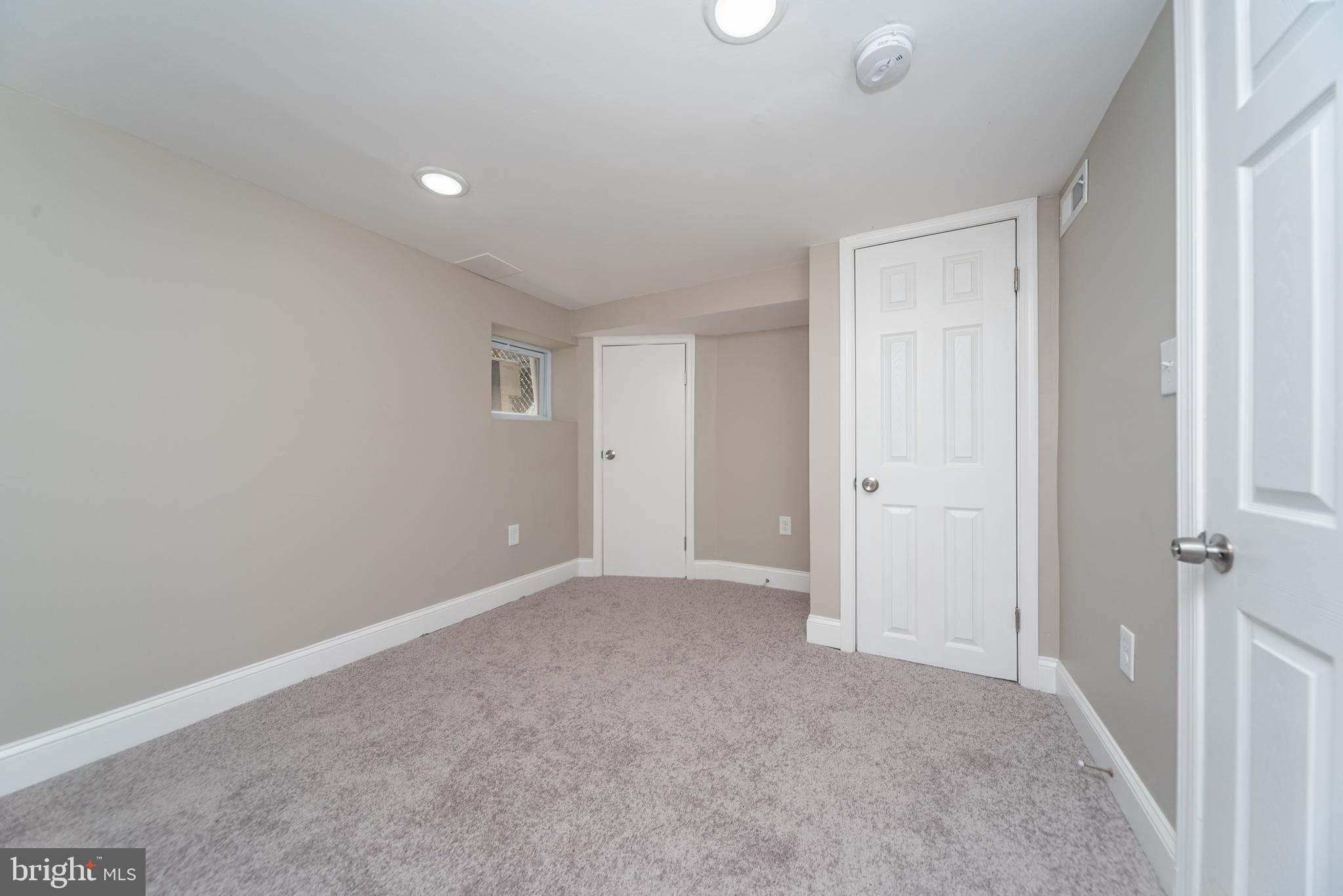 WASHINGTON VILLAGE - Residential