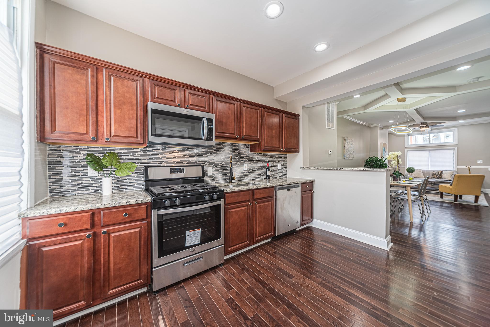 WASHINGTON VILLAGE - Residential