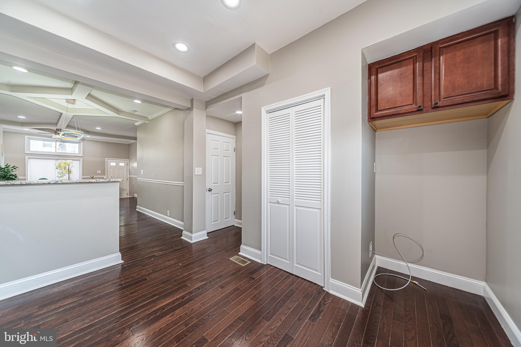 WASHINGTON VILLAGE - Residential