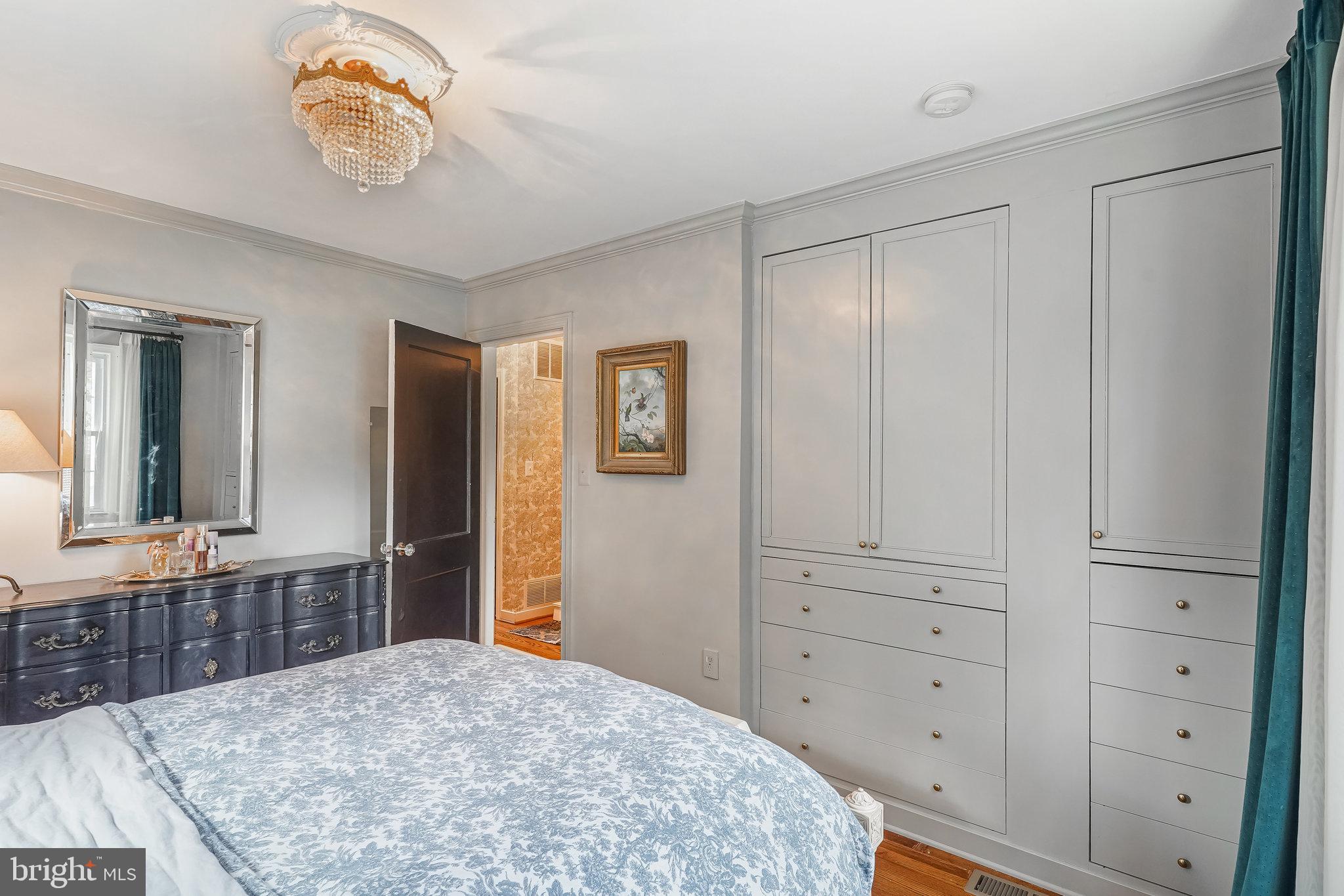 HILLWOOD - Residential