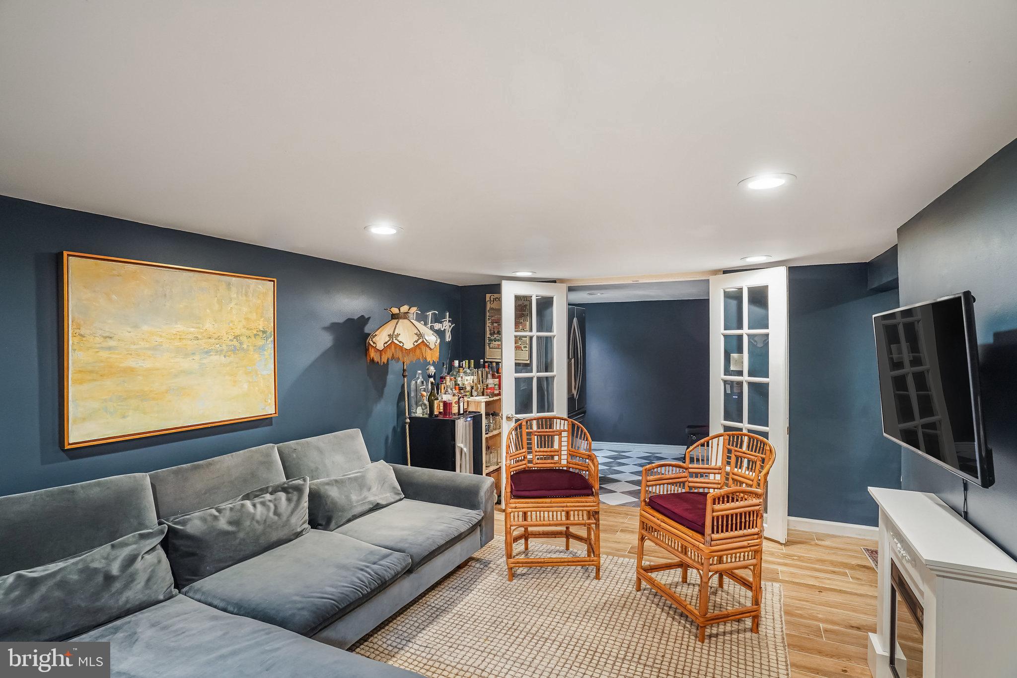 HILLWOOD - Residential