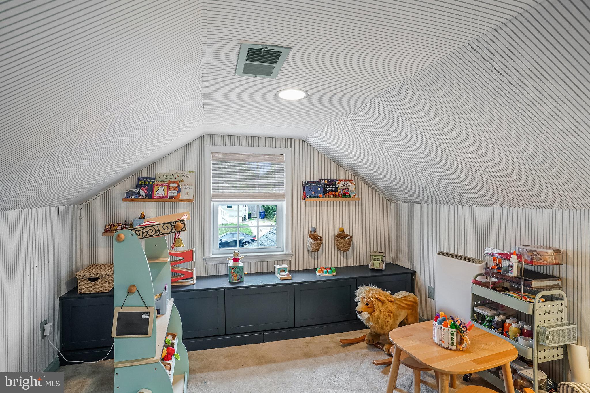 HILLWOOD - Residential