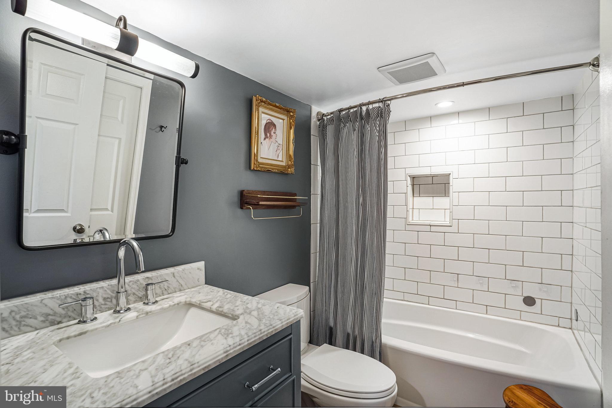 HILLWOOD - Residential