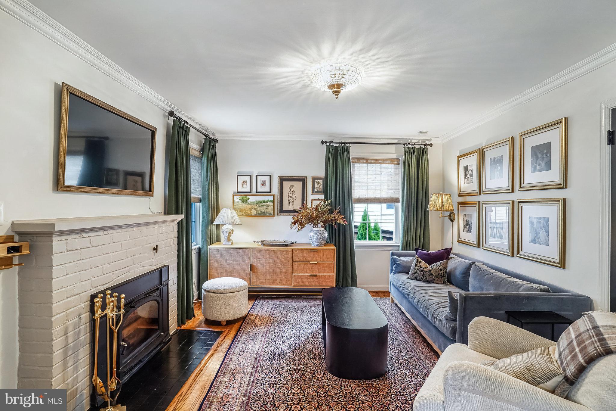 HILLWOOD - Residential