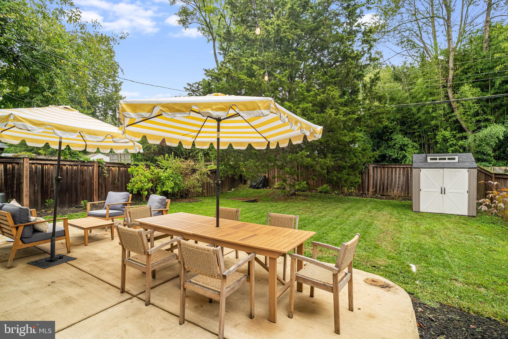 HILLWOOD - Residential