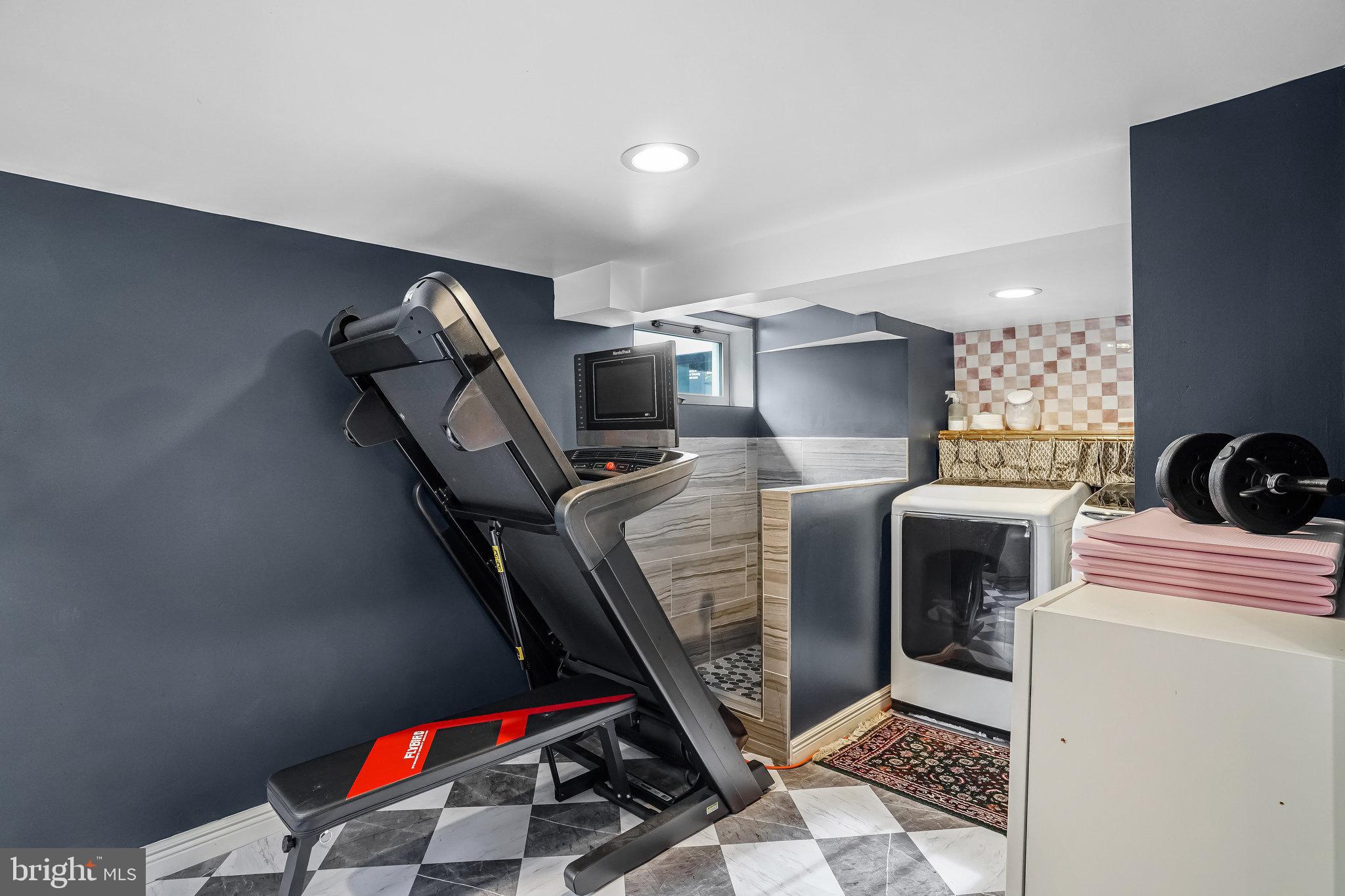 HILLWOOD - Residential