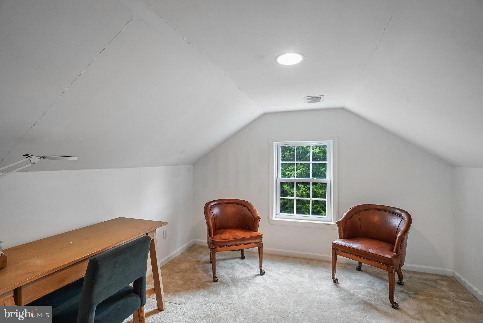 HILLWOOD - Residential