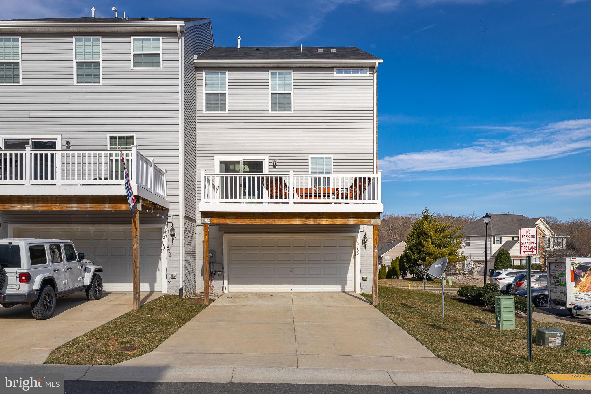 GOVERNORS ROW - Residential