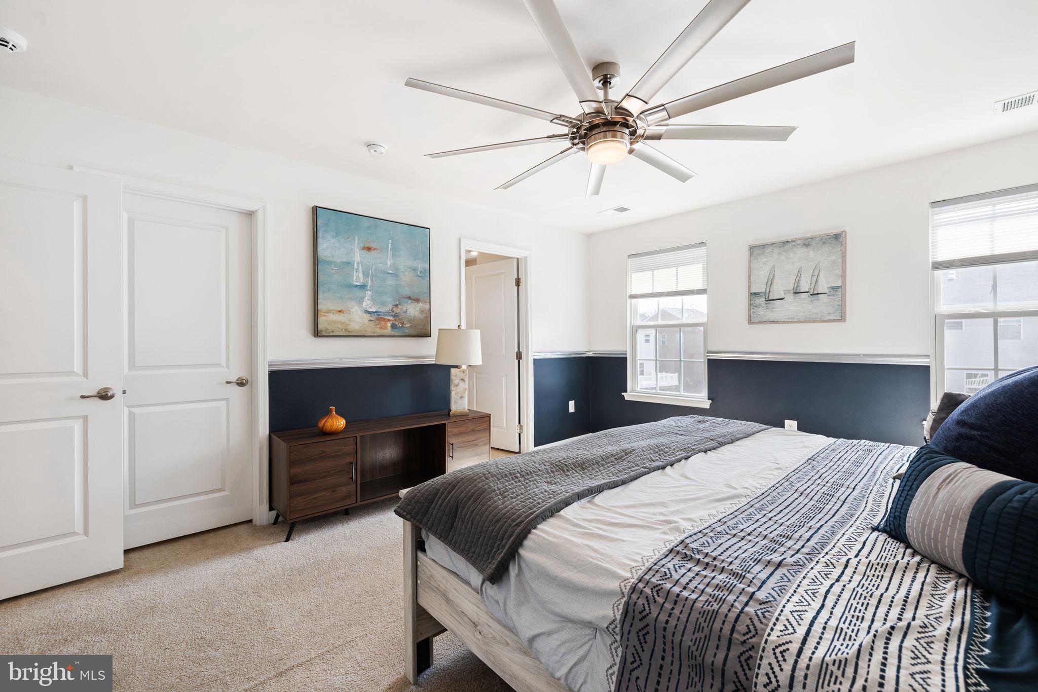 GOVERNORS ROW - Residential