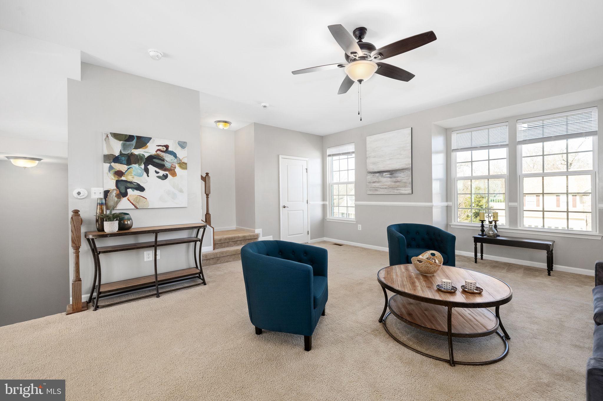 GOVERNORS ROW - Residential