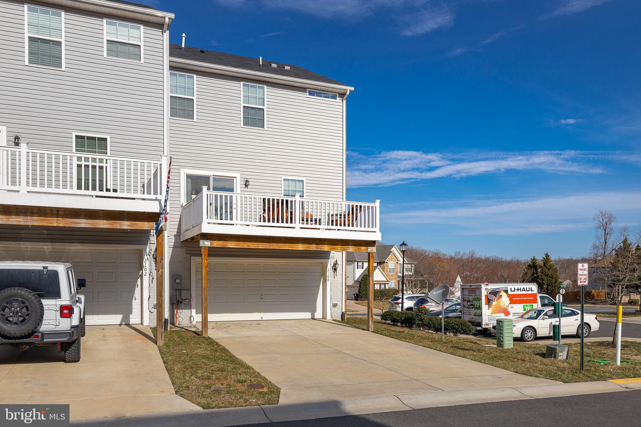 GOVERNORS ROW - Residential