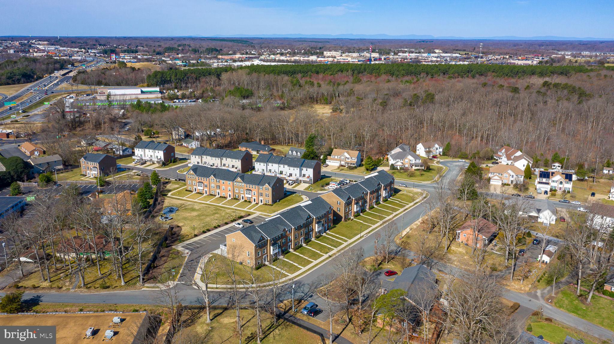 GOVERNORS ROW - Residential